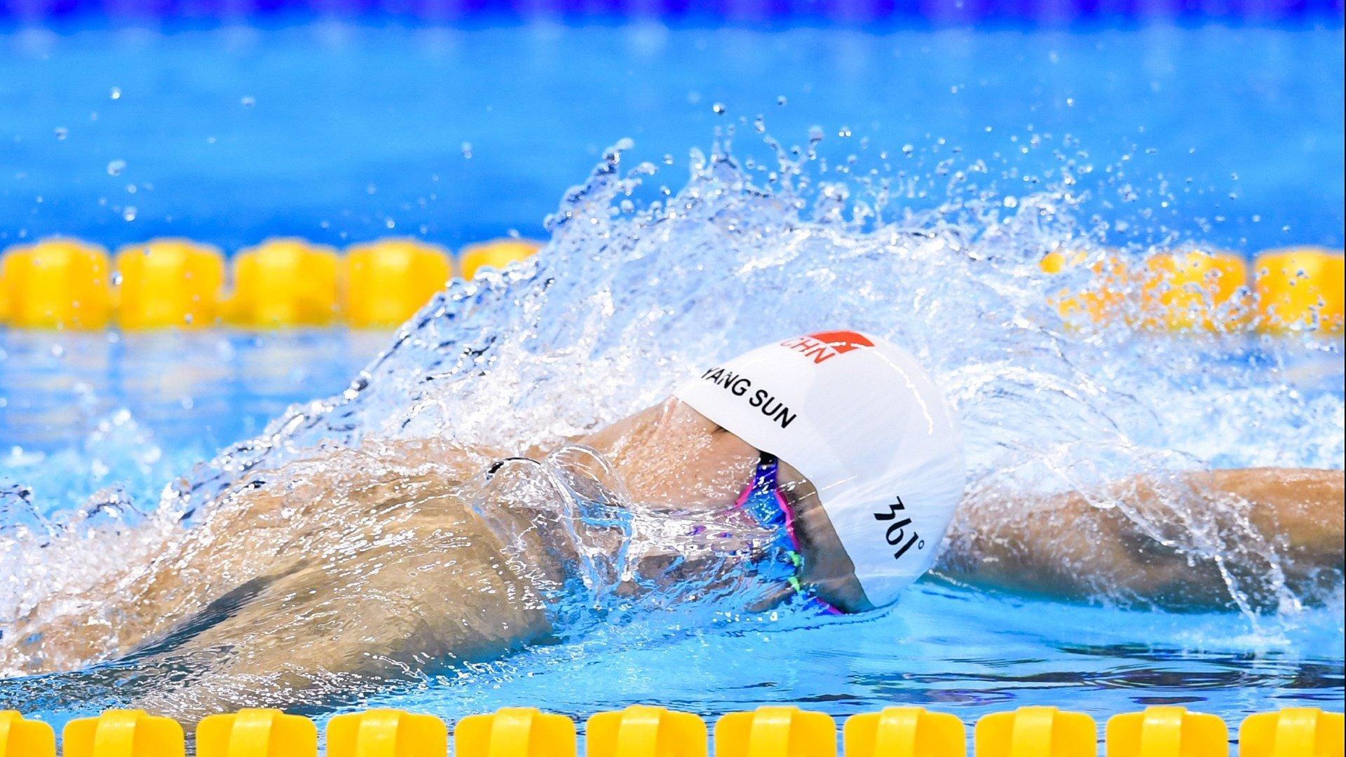 法国名将杜普兰蒂斯再破撑杆跳世界纪录 6.25米成就新传奇