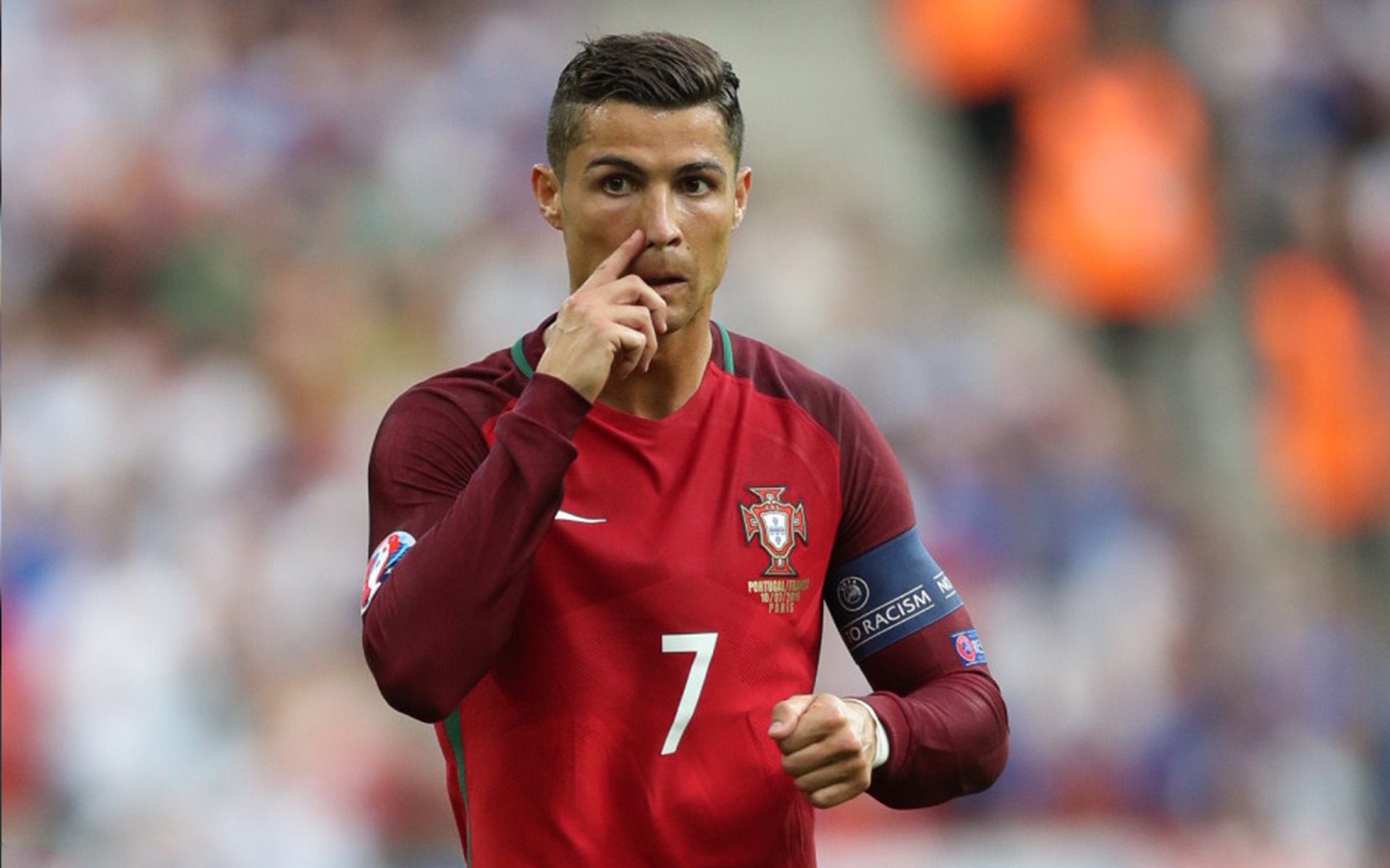 纳达尔关键破发点制胜 挺进法网半决赛